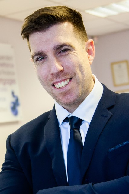 Simon  Adams
